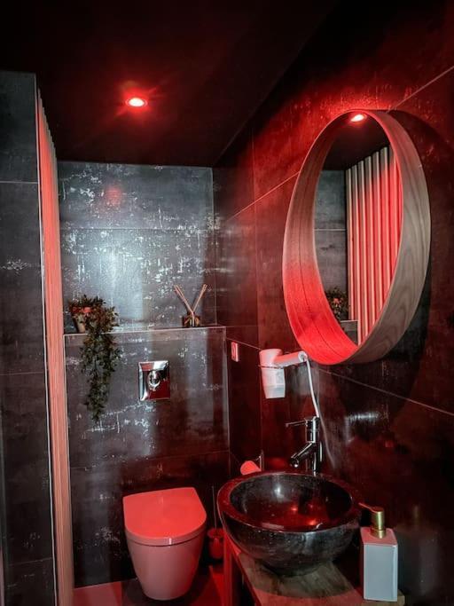 Suite Luxueuse Jacuzzi Suite Amantis By Noma Saint-Chamond Exteriör bild